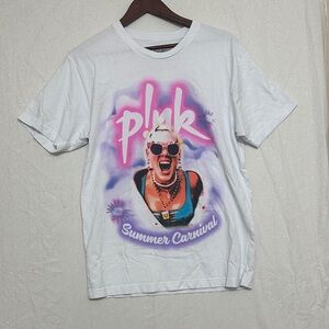 PINK Summer Carnival Tour White Graphic Tee. Unisex Medium